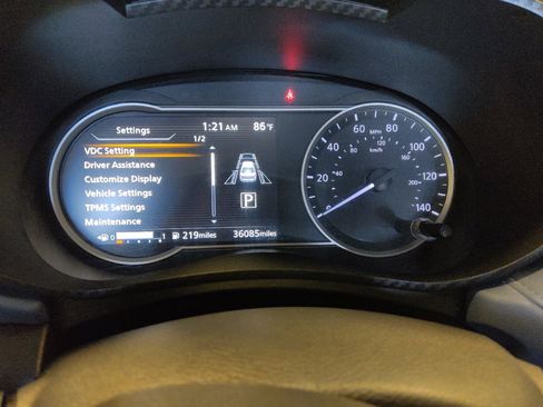 Used 2023 Nissan Versa SV FWD image 23