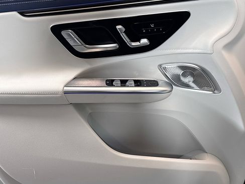 Certified 2023 Mercedes-Benz EQE 500 4MATIC SUV image 17