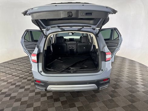 Used 2023 Honda Pilot Touring image 17