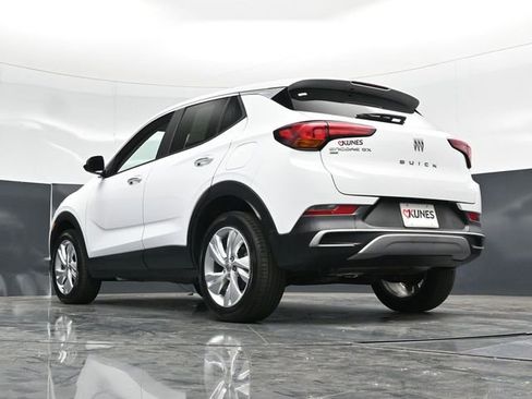 Used 2025 Buick Encore GX Preferred AWD/4WD image 55