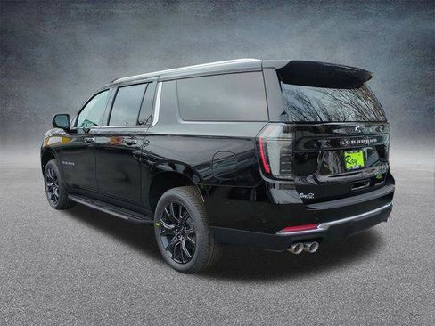 New 2026 Chevrolet Suburban Premier w/ Sun And Tow Package image 6