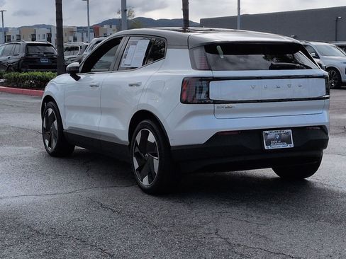 Used 2025 Volvo EX30 Ultra w/ Protection Package Premier image 8