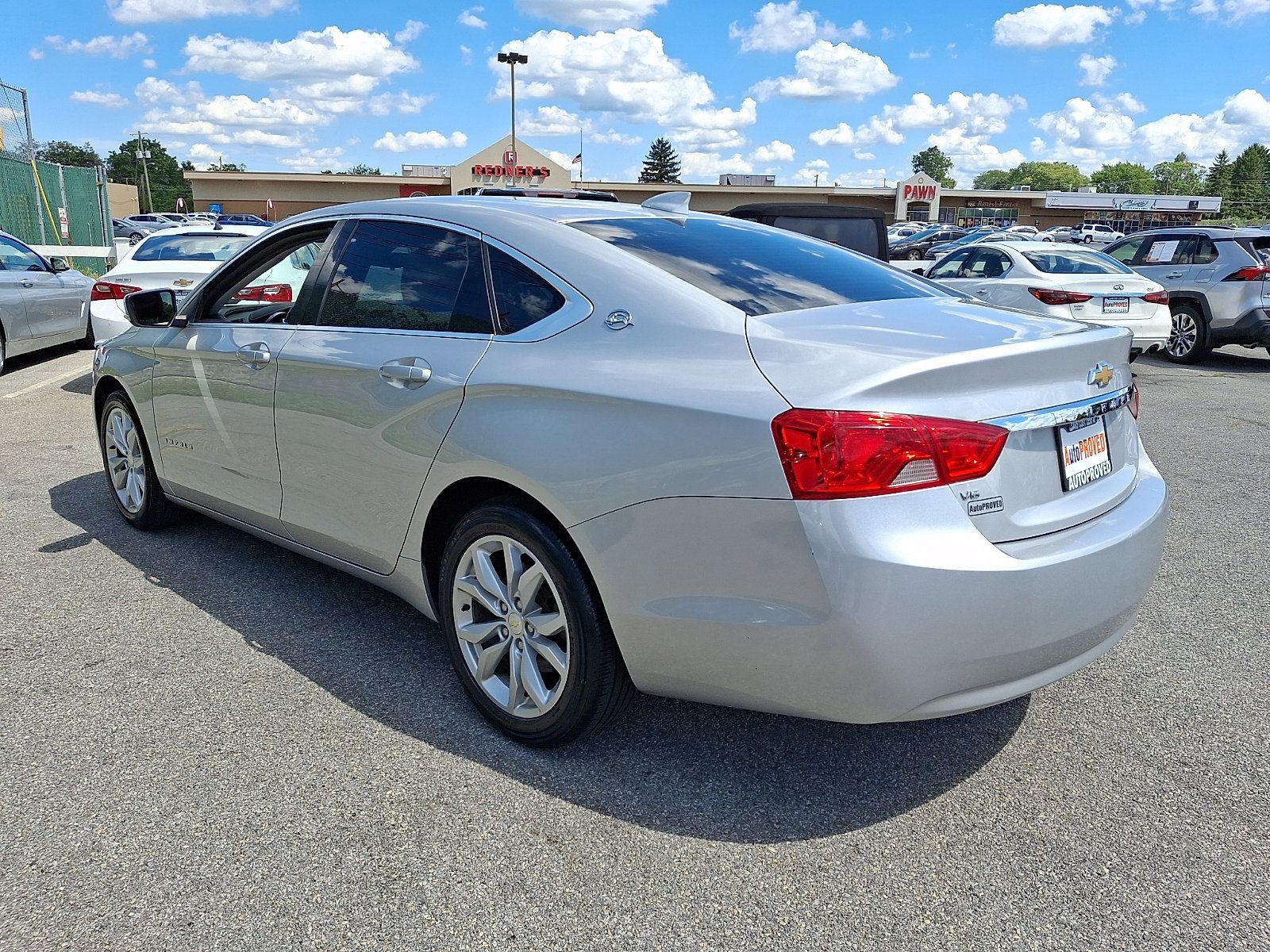 Used 2016 Chevrolet Impala LT FWD image 4
