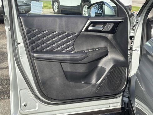 Used 2023 Mitsubishi Outlander SEL 40th Anniversary image 16