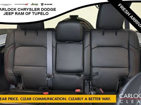 Used 2024 Jeep Wrangler Unlimited Rubicon AWD/4WD image 25