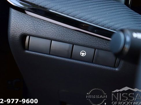 New 2025 Nissan Kicks SR image 21