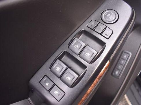 Certified 2017 Chevrolet Tahoe Premier AWD/4WD image 27