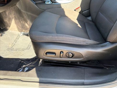 Used 2022 Chevrolet Malibu LT image 19