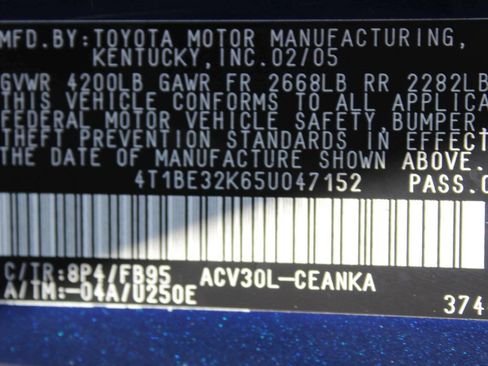 Used 2005 Toyota Camry LE FWD image 10