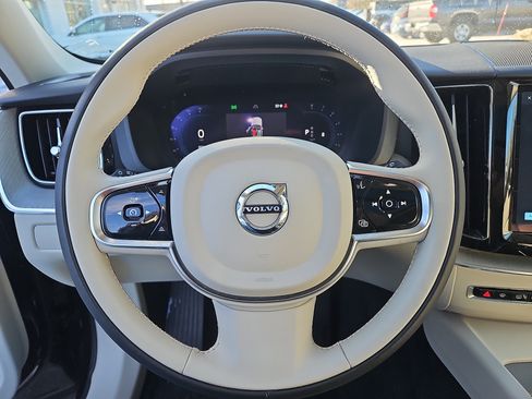 Used 2024 Volvo XC60 B5 Plus w/ Protection Package Premier image 24