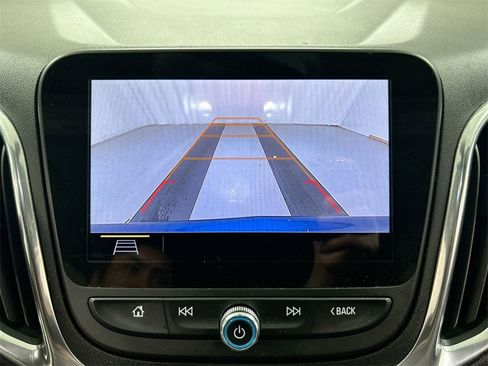 Used 2020 Chevrolet Equinox LT image 15