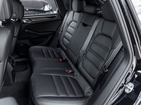 Certified 2026 Porsche Macan S AWD/4WD image 31