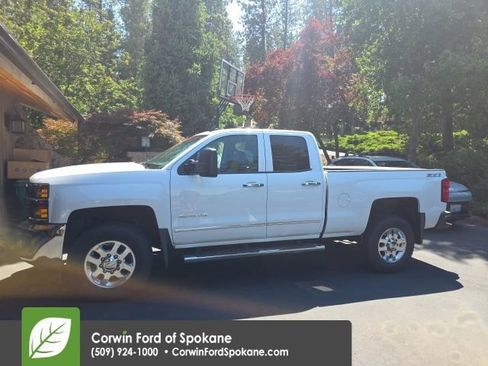 Used 2015 Chevrolet Silverado 2500 LTZ AWD/4WD image 6