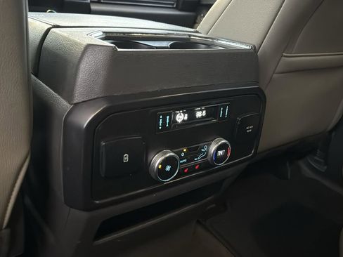 Used 2020 Ford Expedition Limited w/ Equipment Group 301A image 28