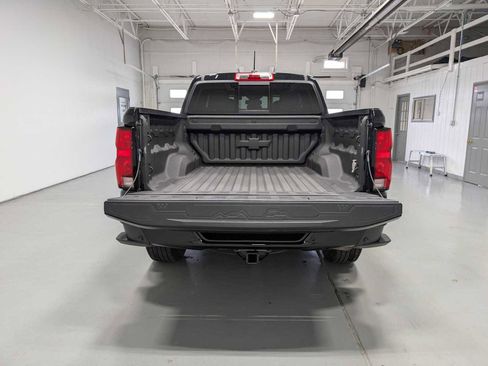 Used 2023 Chevrolet Colorado Z71 w/ Z71 Convenience Package 2 AWD/4WD image 42
