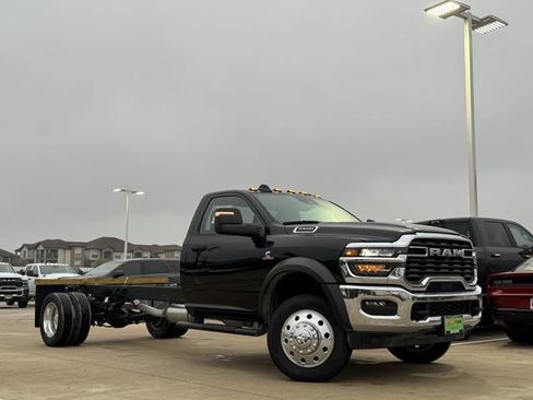 New 2025 RAM 5500 Tradesman RWD image 2