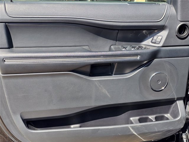 Used 2023 Ford Expedition Max XLT AWD/4WD image 28