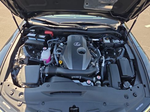 Used 2025 Lexus IS 300 w/ Premium Package RWD image 19