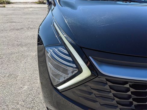 Certified 2024 Kia Sportage LX image 11