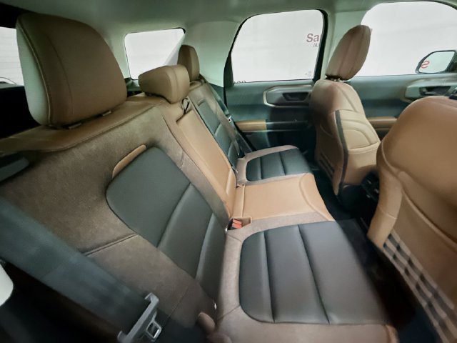 Used 2026 Ford Bronco Sport Outer Banks w/ Outer Banks Tech Package+ AWD/4WD image 29