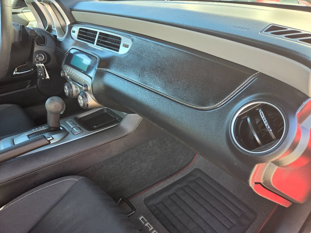 Used 2013 Chevrolet Camaro LS RWD image 32