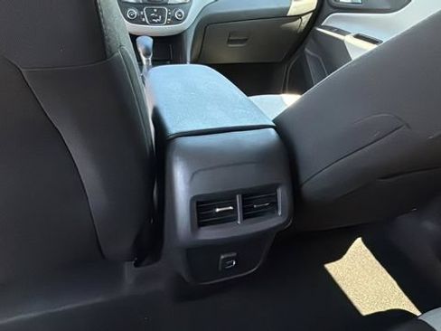 Used 2023 Chevrolet Equinox LT w/ LPO, Floor Liner Package FWD image 21