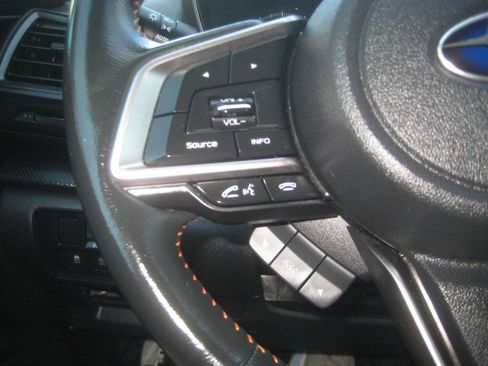 Used 2023 Subaru Crosstrek 2.0i Premium AWD/4WD image 26