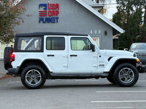 Used 2018 Jeep Wrangler Unlimited Sahara w/ Dual Top Group image 4