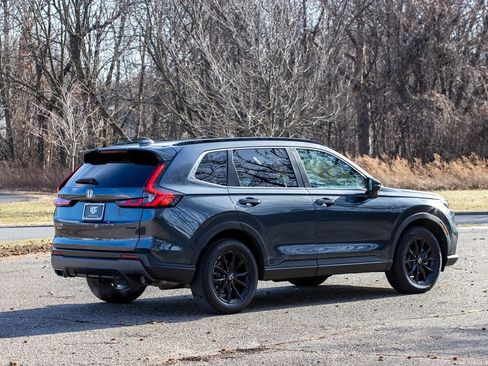 Used 2025 Honda CR-V Sport image 4
