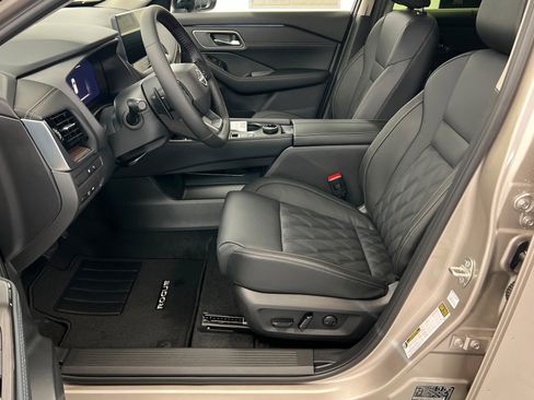 New 2026 Nissan Rogue Platinum w/ Platinum Premium Package image 17