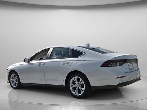 Used 2024 Honda Accord LX image 7