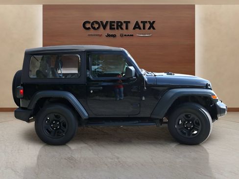 Used 2023 Jeep Wrangler Sport AWD/4WD image 6