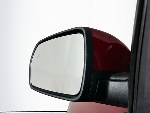 Used 2021 Ford Edge ST-Line image 16