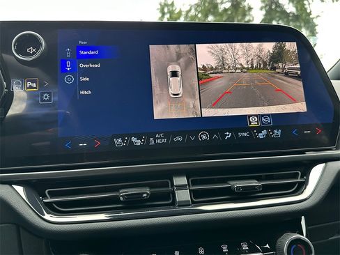 New 2026 Chevrolet Equinox EV RS image 25