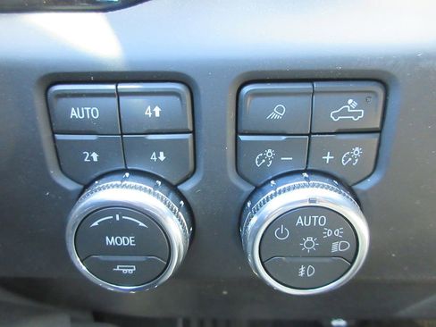 New 2026 GMC Sierra 1500 AT4 w/ AT4 Premium Package AWD/4WD image 19