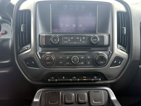 Certified 2018 Chevrolet Silverado 1500 LT w/ All Star Edition image 27