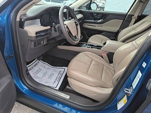 Used 2020 Lincoln Corsair AWD w/ Premium Package image 11