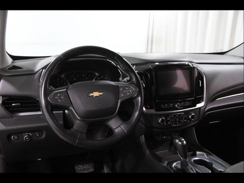 Used 2019 Chevrolet Traverse LT w/ LPO, Floor Liner Package FWD image 6