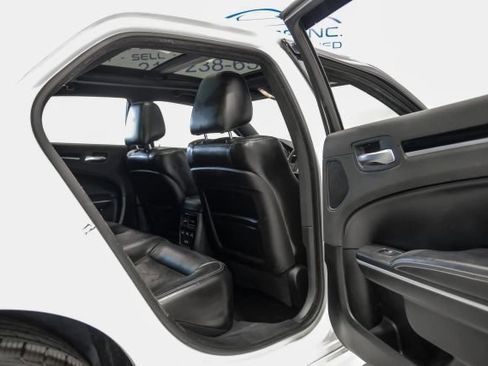 Used 2022 Chrysler 300 S w/ Comfort Group RWD image 53