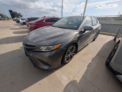 Used 2018 Toyota Camry SE w/ Audio Package