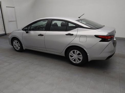 Used 2020 Nissan Versa S image 3