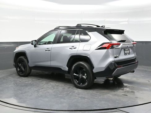 Used 2021 Toyota RAV4 XSE image 4