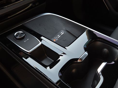 New 2026 Buick Enclave Preferred w/ Power Package FWD image 16