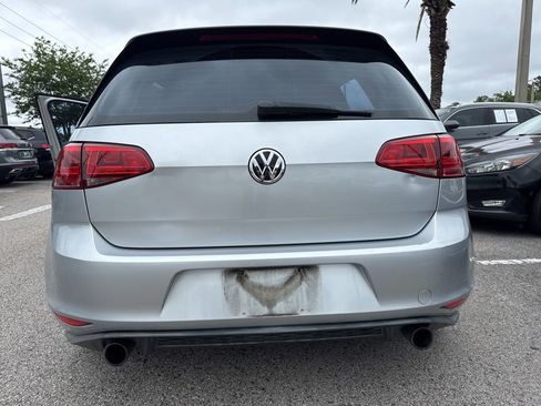 Used 2015 Volkswagen GTI SE FWD image 29