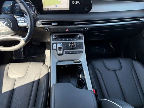 Used 2025 Hyundai Palisade SEL AWD/4WD image 16