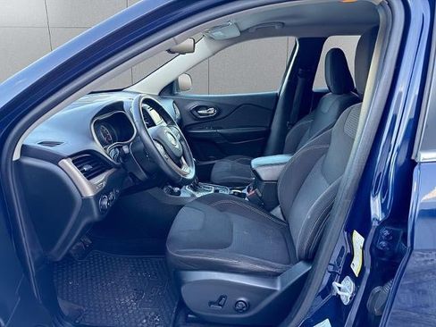 Used 2015 Jeep Cherokee Latitude w/ Comfort/Convenience Group image 22