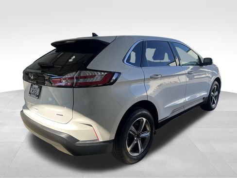 Used 2023 Ford Edge SEL w/ Convenience Package AWD/4WD image 5