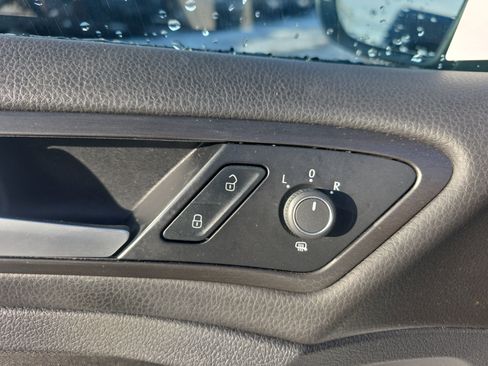 Used 2018 Volkswagen GTI S image 20