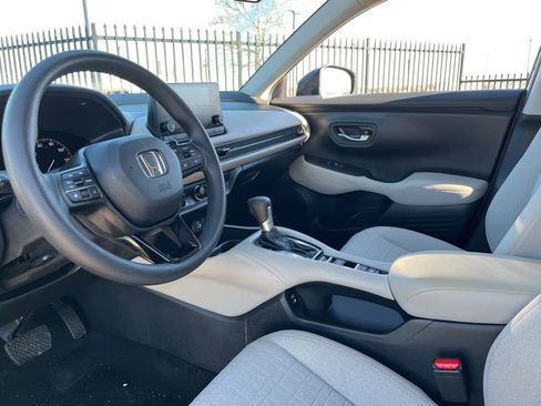 Certified 2025 Honda HR-V LX image 18
