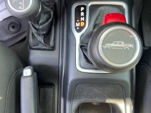 Used 2021 Jeep Gladiator Sport AWD/4WD image 18